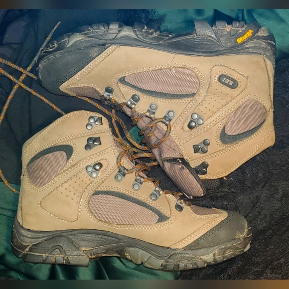 REI Shoes Rei Monarch Iv Kangaroo Hiking Boots Womans Sz9 Poshmark